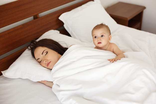 Yeni doğan bebeklerde uyku eğitimi nasıl olmalı?